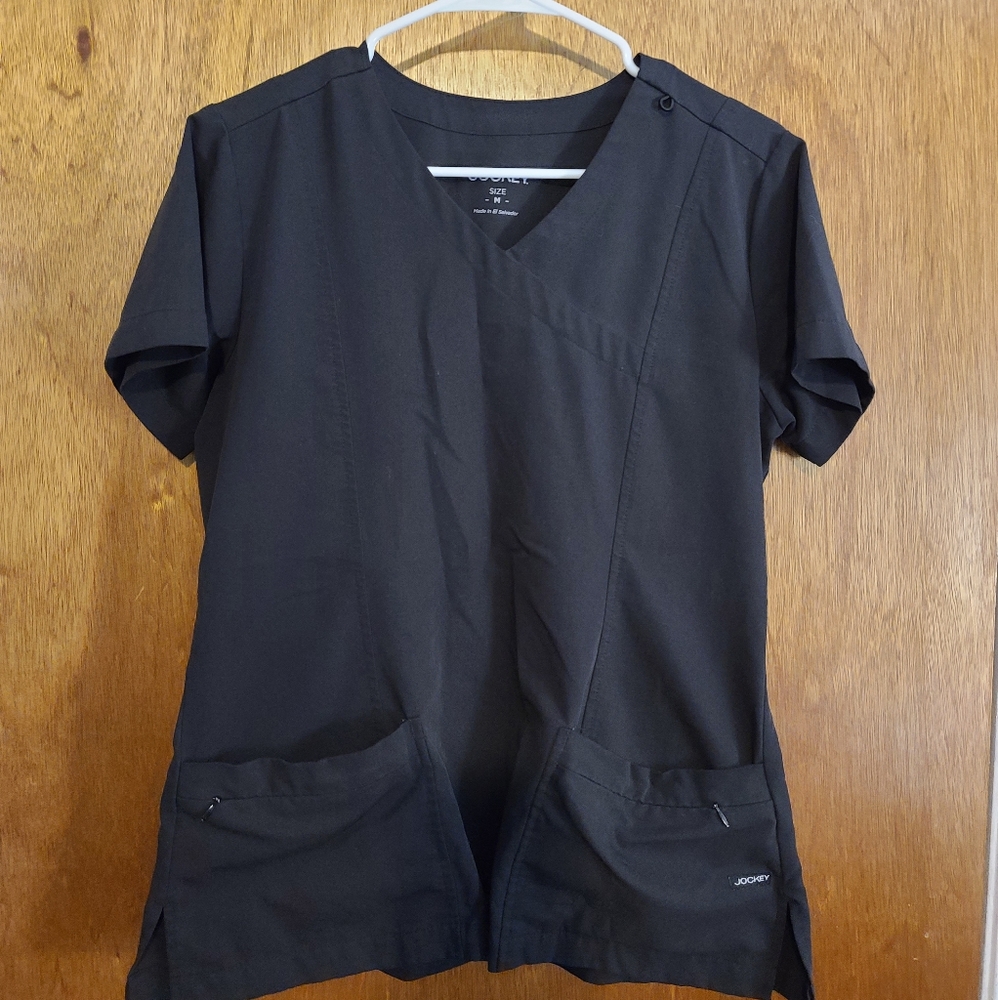 Jockey scrub top